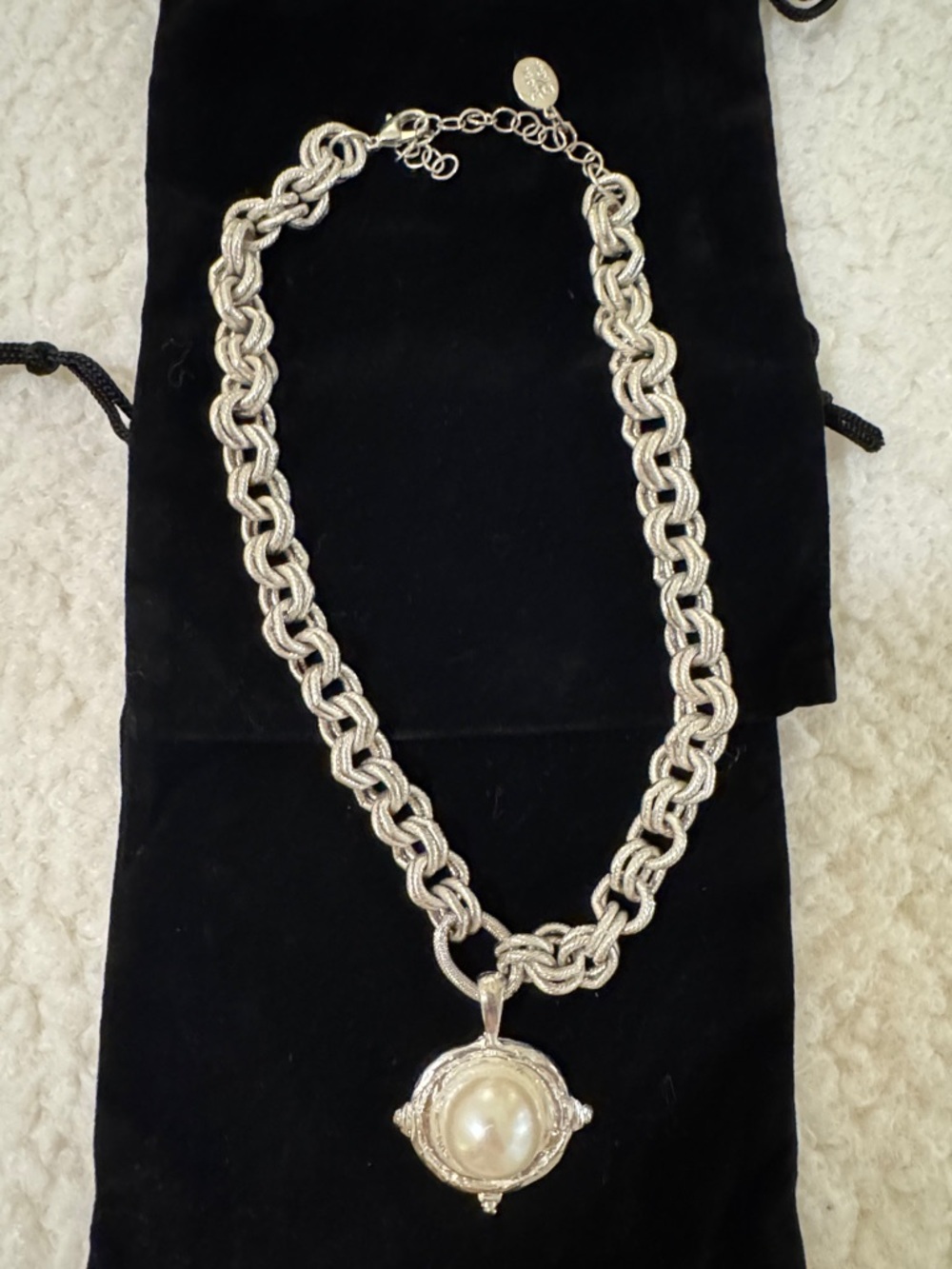Silver-Tone Pearl Pendant Necklace - Elegant Women’s Jewelry